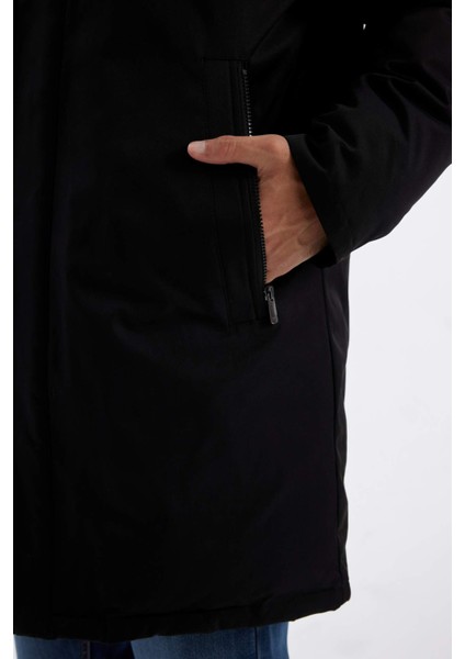 Su İtici Regular Fit Kapuşonlu Cepli Astarlı Uzun Şişme Mont D1231AX24WN