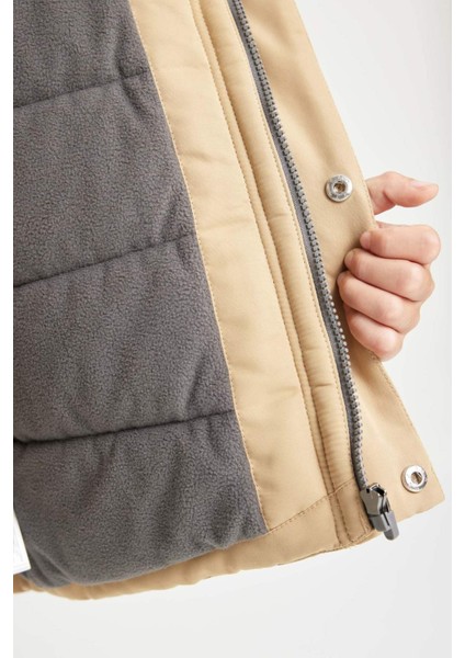 Erkek Çocuk Su Geçirmez Kapüşonlu Polar Astarlı Parka C9077A824WN