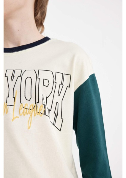 Erkek Çocuk Oversize Geniş Kalıp Bisiklet Yaka Yazı Baskılı Uzun Kollu Okul Tişörtü C9286A824AU