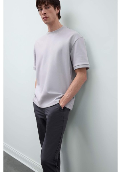 Oversize Geniş Kalıp Bisiklet Yaka Basic Düz Kısa Kollu Ağır Kumaş Tişört B6494AX24AU