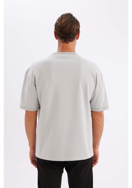 Oversize Geniş Kalıp Bisiklet Yaka Basic Düz Kısa Kollu Ağır Kumaş Tişört B6494AX24AU