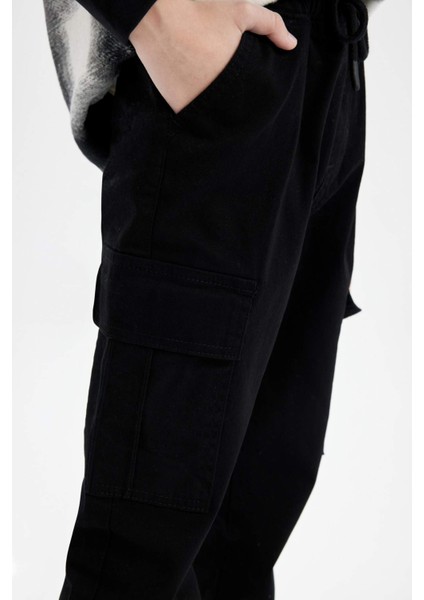Erkek Çocuk Kargo Cepli Beli Bağcıklı Lastikli Paça Cepli Siyah Jogger Gabardin Pantolon A9393A824AU