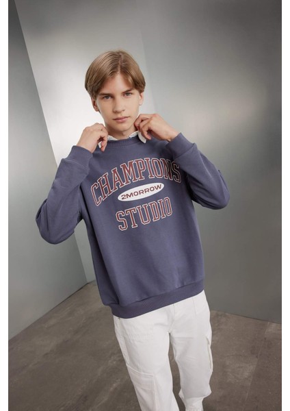 Erkek Çocuk Oversize Geniş Kalıp Bisiklet Yaka Yazı Baskılı Okul Sweatshirt D0983A824AU