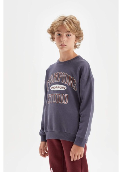 Erkek Çocuk Oversize Geniş Kalıp Bisiklet Yaka Yazı Baskılı Okul Sweatshirt D0983A824AU