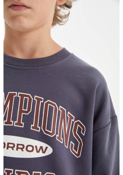 Erkek Çocuk Oversize Geniş Kalıp Bisiklet Yaka Yazı Baskılı Okul Sweatshirt D0983A824AU