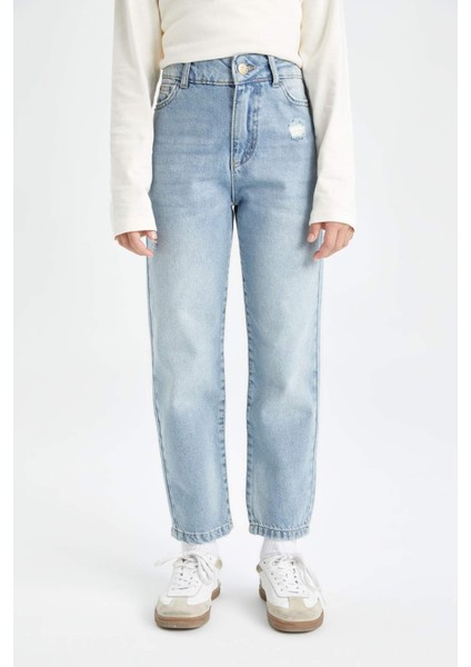 Kız Çocuk Mom Fit Yırtık Detaylı Dar Paça Cepli Jean Pantolon C8532A824AU