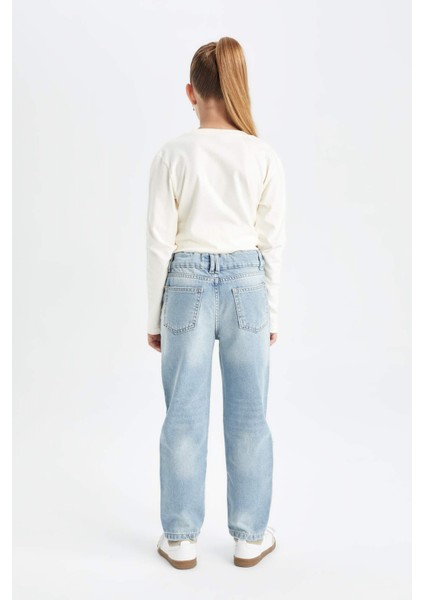 Kız Çocuk Mom Fit Yırtık Detaylı Dar Paça Cepli Jean Pantolon C8532A824AU