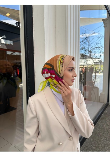 Kemer Desenli Eşarp