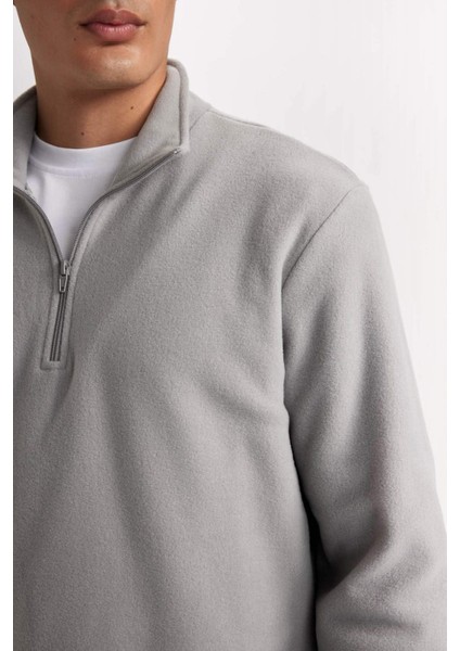 Gri Tüylenme Yapmayan Soğuk Geçirmez Regular Fit Dik Yaka Fermuarlı Polar Sweatshirt Y3996AZNS