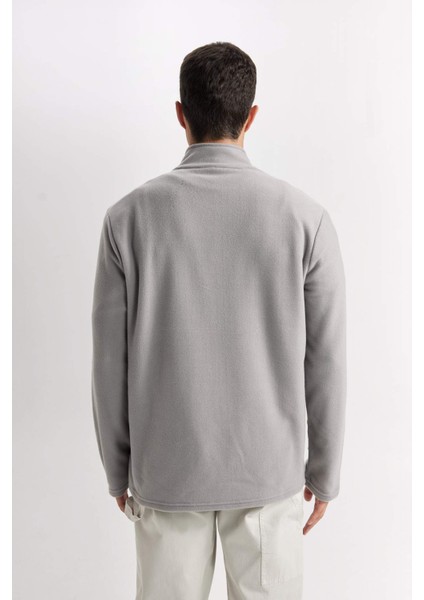 Gri Tüylenme Yapmayan Soğuk Geçirmez Regular Fit Dik Yaka Fermuarlı Polar Sweatshirt Y3996AZNS