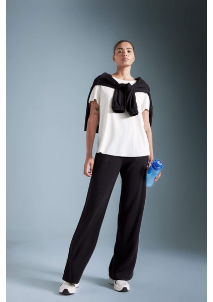 Fit Oversize Geniş Kalıp Bisiklet Yaka Sporcu Modal Kısa Kollu Tişört B5536AX24AU