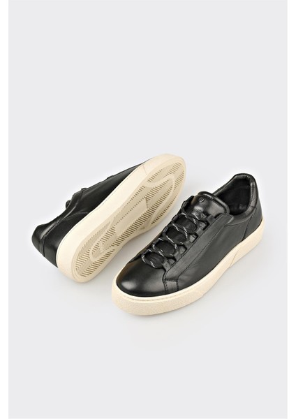 Siyah Deri Erkek Spor Ayakkabı modelleri