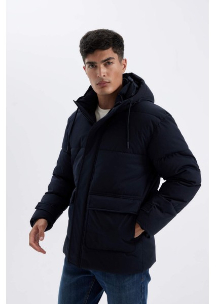 Slim Fit Dar Kesim Astarlı Kapüşonlu Fermuarlı Çift Cepli Kışlık Şişme Mont A3489AX24WN