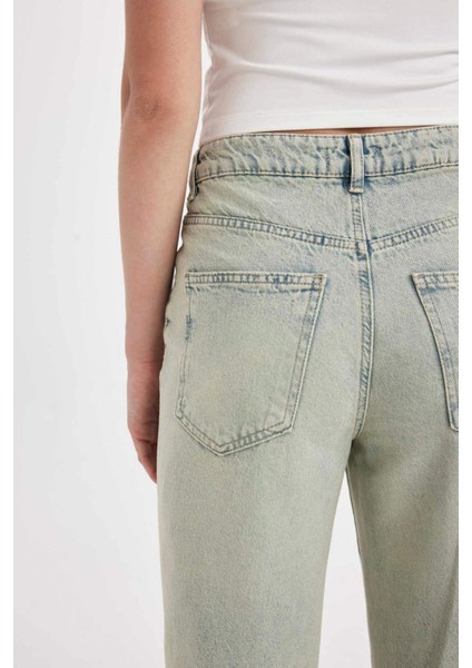 Straight Fit Yüksek Bel Katlamalı Paça Bilek Boy Jean Yıkamalı Pantolon D2965AX24HS