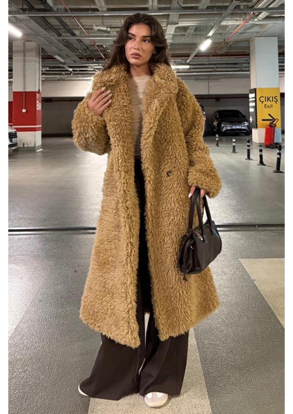 Kahverengi Düğmeli Peluş Uzun Kaban MG2516 modelleri