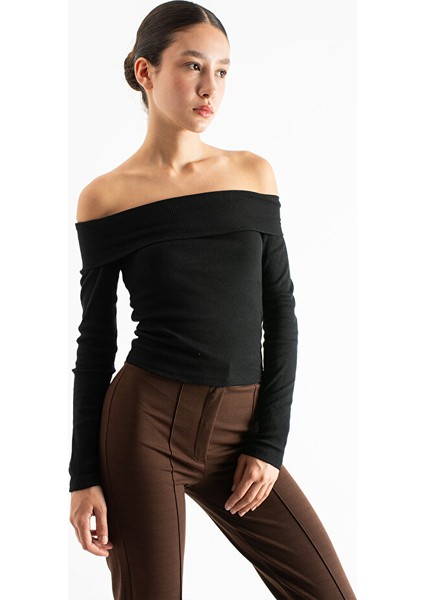 Madonna Yaka Triko Kazak