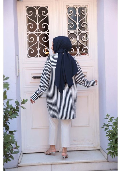 Çizgili Lacivert Tesettür Gömlek 10469L fırsatları