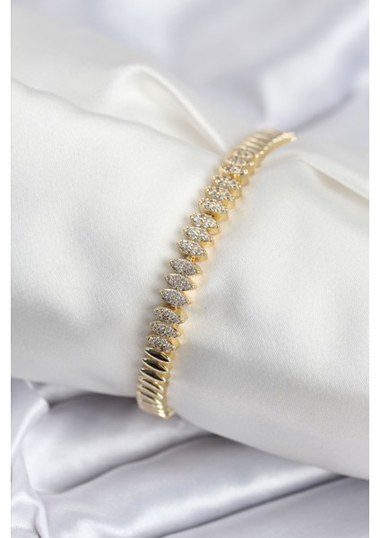 Pirinç Vıp Seri Gold Renk Zirkon Taşlı Arpa Model Kadın Bileklik