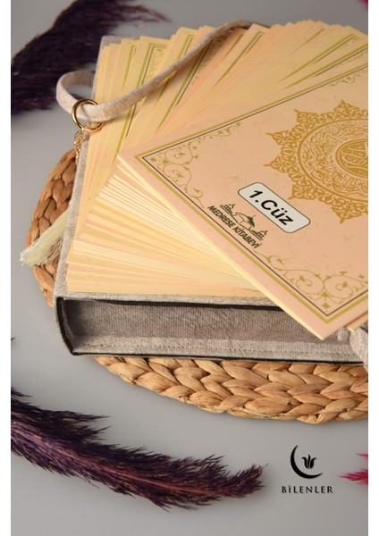 Askı Çantalı 30 Cüz Kur'an Seti Rahle Boy Krem Renk - Bilgisayar Hatlı Hatm-I Şerif fiyatları