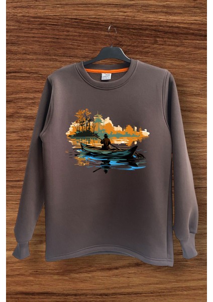 Balıkçı Avcılık Denizde Sandal ile Balık Tutmak Baskılı Regular Fit Bisiklet Yaka Kışlık Sweatshirt