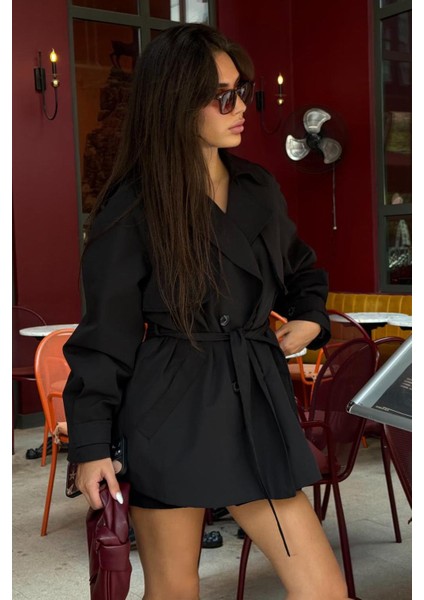 Siyah Düğmeli Kruvaze Yaka Kısa Kadın Trençkot MG2509 fırsatları