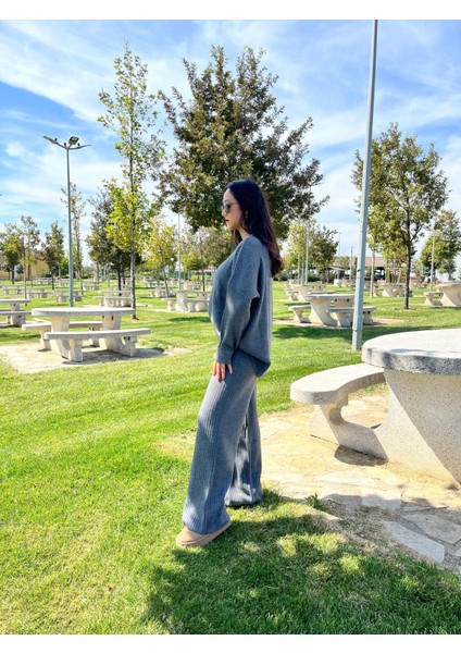 Bisiklet Yaka Oversize Triko Takım fırsatları