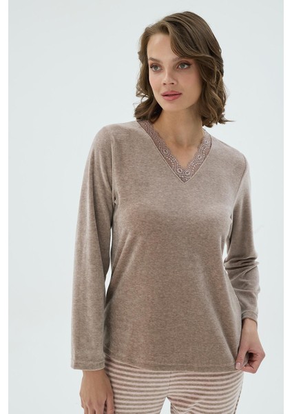 Kadın V Yaka Dantel Detaylı Uzun Kollu Çizgili Alt Pijama Takımı C8T3N371 fiyatları