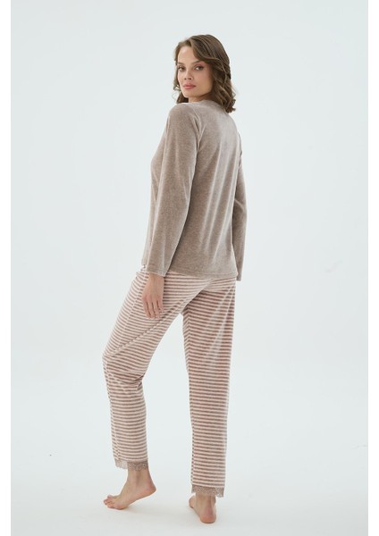 Kadın V Yaka Dantel Detaylı Uzun Kollu Çizgili Alt Pijama Takımı C8T3N371 modelleri