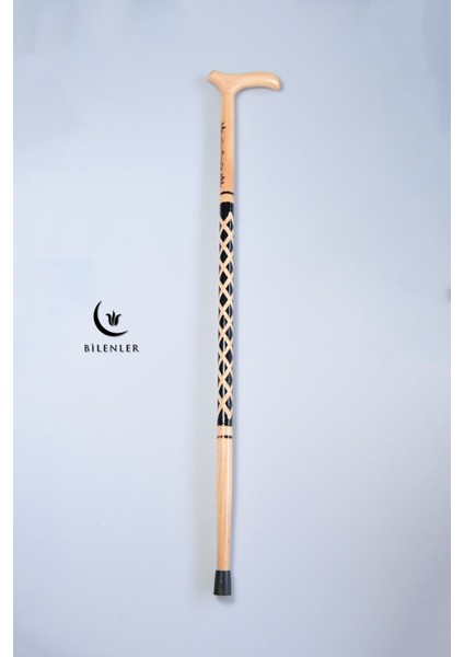 Ahşap Işçilikli Yürüme Bastonu – Zarif ve Dayanıklı (Oyması Siyah)