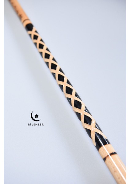 Ahşap Işçilikli Yürüme Bastonu – Zarif ve Dayanıklı (Oyması Siyah) modelleri