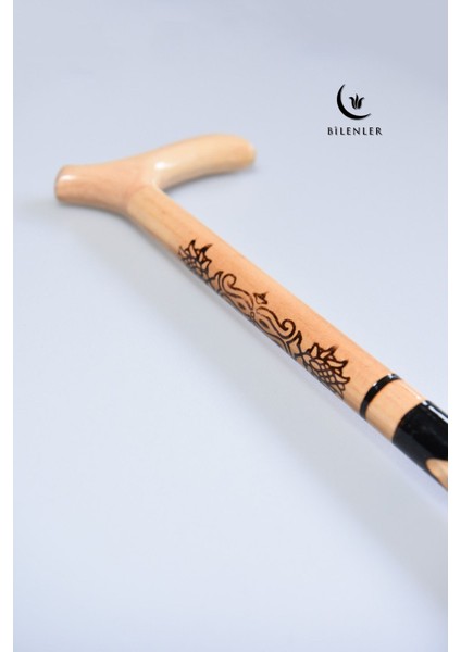 Ahşap Işçilikli Yürüme Bastonu – Zarif ve Dayanıklı (Oyması Siyah) fırsatları