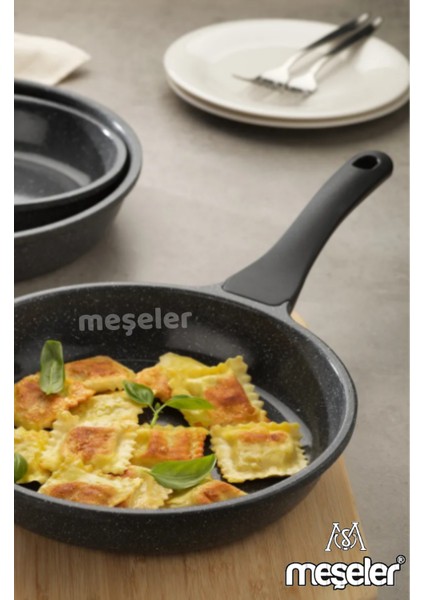 Hanımeli Döküm Granit Tava Siyah fiyatları