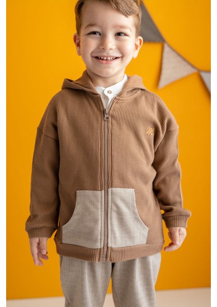 Erkek Çocuk Kahverengi Kapüşonlu Sweatshirt (2-7yaş) modelleri