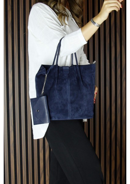 Lacivert Hakiki Dana Süet Manyetik Kapaklı Iç Cepli Askılı Günlük Büyük Boy Omuz Çantası ve Cüzdanı modelleri