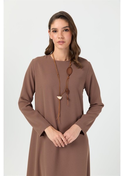 Rahat Kesim Kolyeli Elbise Taba fiyatları