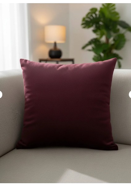 Crımson Embrace 45x45 Kırlent Kılıfı