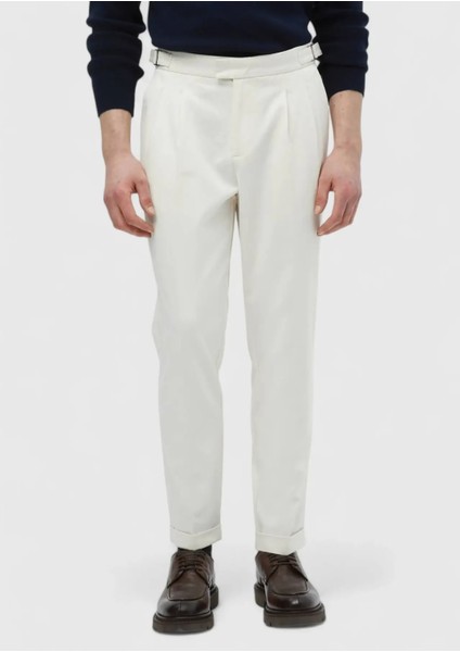 Ekru Düz Dokuma Carrot Fit Casual Pamuk Karışımlı Pantolon fiyatları