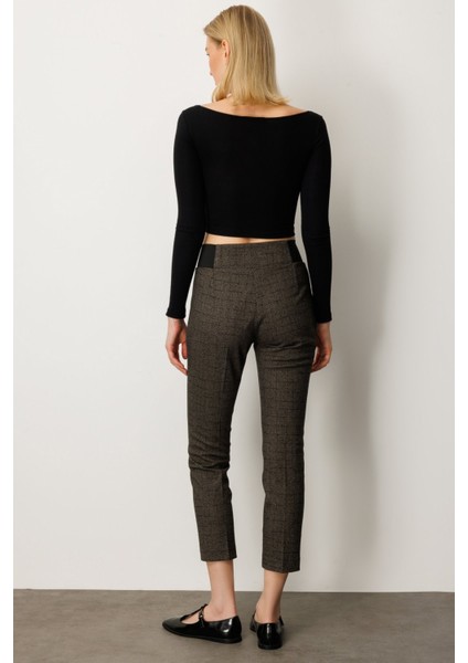 Balıksırtı Desenli Dar Paça Pantolon Kahve 01101 modelleri