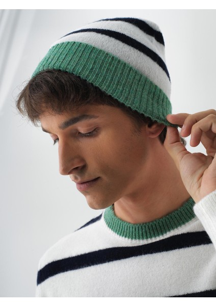 Erkek Lacivert Yumuşak Dokulu Standart Fit Bere