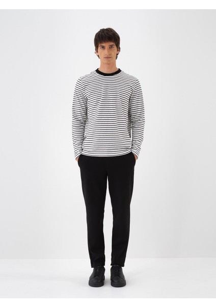 Erkek Siyah Pamuk Dokulu Slim Fit Jogger Pantolon