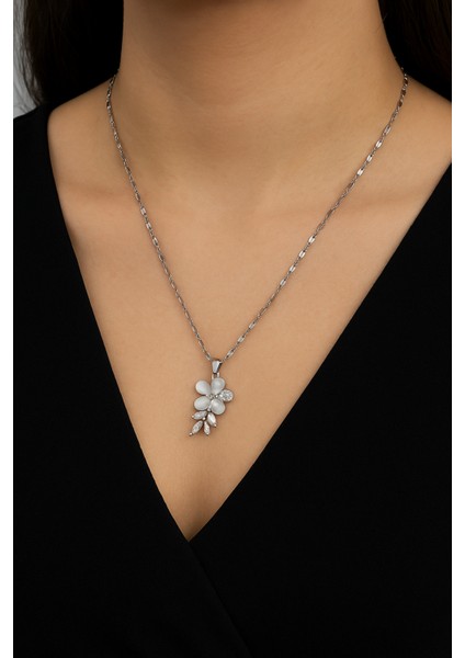 Beş Yapraklı Zirkon Taş Çiçek Papatya Kadın Kararmaz Gümüş Taşlı Çelik Kolye fiyatları
