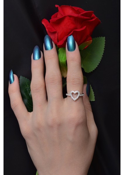 Gümüş Zirkon Taşlı Kalp Model Ayarlanabilir Yüzük