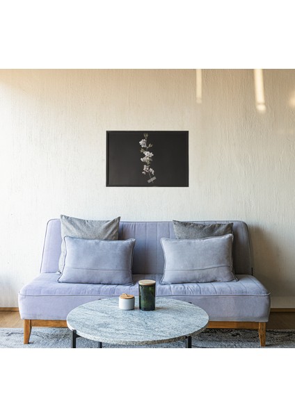 Minimalist Çiçek Dalı Çerçeveli Tablo–siyah Fon Üzerine Beyaz Çiçek Sanatı – Duvar Dekoru – 30X42 cm fiyatları
