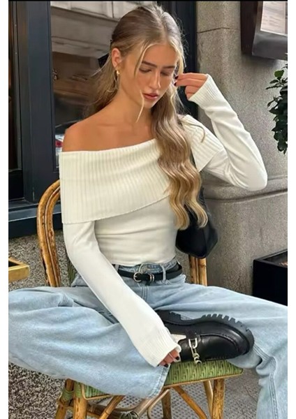 Beyaz Şeritli Madonna Yaka Omuz Dekolteli Uzun Kollu Triko Crop Bluz fiyatları