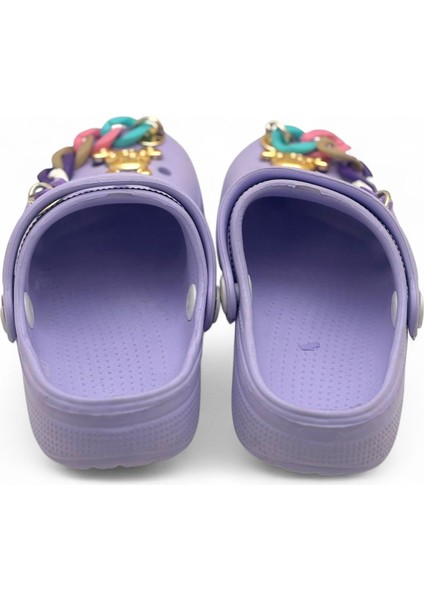 Kız Çocuk Lila Renk Eva Malzemeli Zincir Detaylı Altın Ayıcık Figürlü Rahat ve Kaymaz Tabanlı Günlük Terlik modelleri