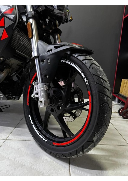 Benelli 125S Neon Turuncu ve Gümüş Gri Parçalı Üçgen Desenli Sticker Etiket Modeli fiyatları