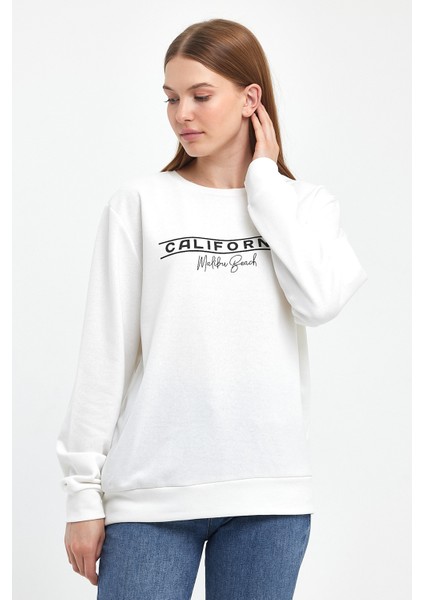 Kadın Bisiklet Yaka Rahat Kalıp 3 Iplik Kalın Californıa Baskılı Sweatshirt SPR24SWK32 fırsatları