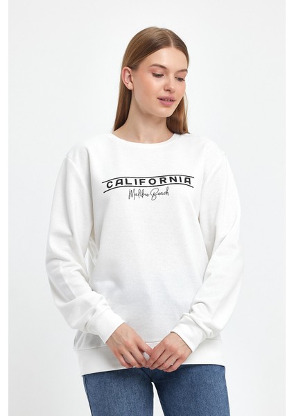 Kadın Bisiklet Yaka Rahat Kalıp 3 Iplik Kalın Californıa Baskılı Sweatshirt SPR24SWK32 indirimleri