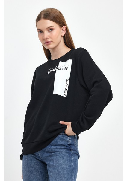 Kadın Bisiklet Yaka Rahat Kalıp 3 Iplik Kalın W.brooklyn Baskılı Sweatshirt SPR24SWK31 fiyatları