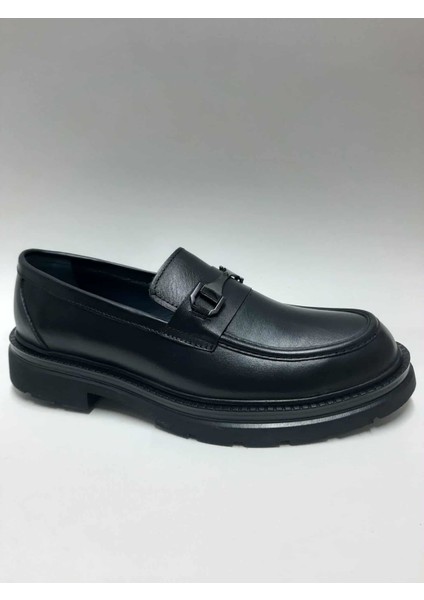 Hakiki Deri Siyah Bağcıksız Kalın Hafif Taban Tokalı Loafer Model Erkek Ayakkabı C-911108ZYBK fiyatları